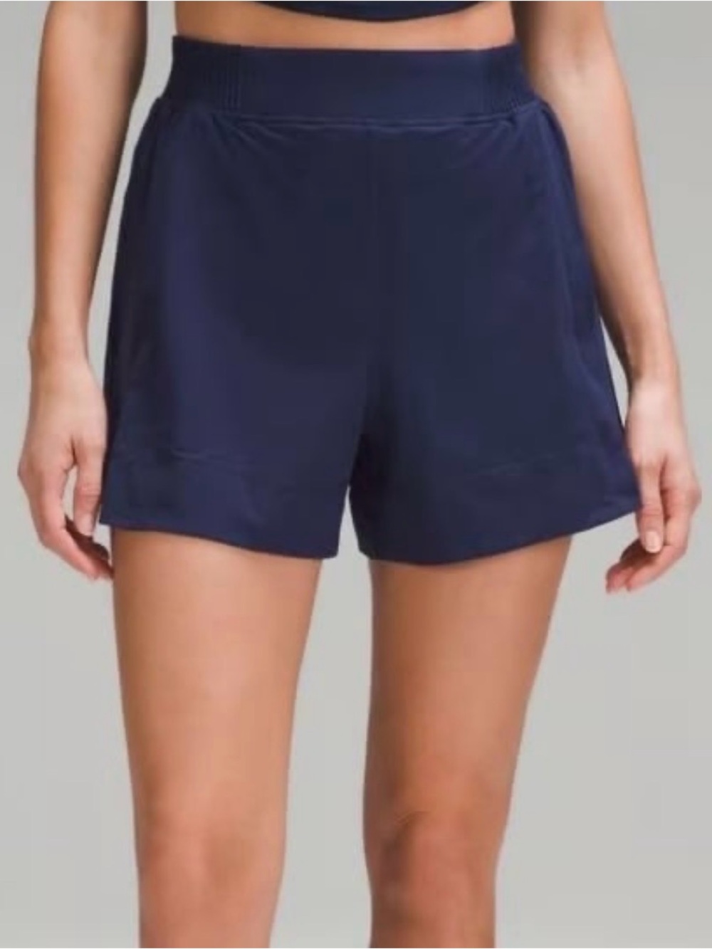 Lululemon Stretch Woven Relaxed-Fit High-Rise Short 4"
Night Sea